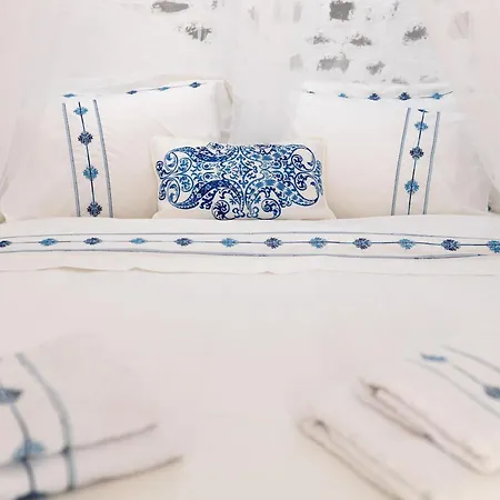 Вилла Magnificent Santorini Villas | 6 Bedrooms | Zoldyk Houses | Spacious Terrace With Courtyard Views |