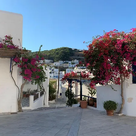 Magnificent Santorini Villas | 6 Bedrooms | Zoldyk Houses | Spacious Terrace With Courtyard Views | Вилла